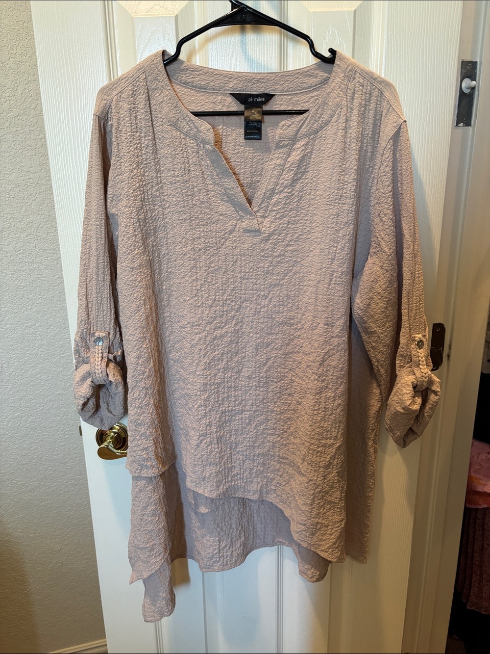Ali Miles Lagenlook Textured Crinkle Tunic Blouse - Light Taupe XL